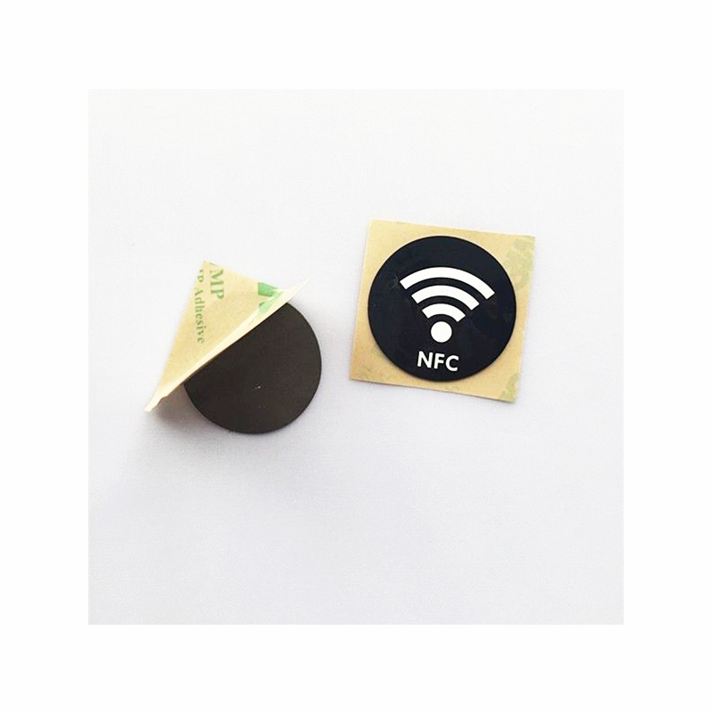 Chine Autocollant d'antenne NFC mince anti-métal d'usine 3M étiquette NFC 30 mm fabricant