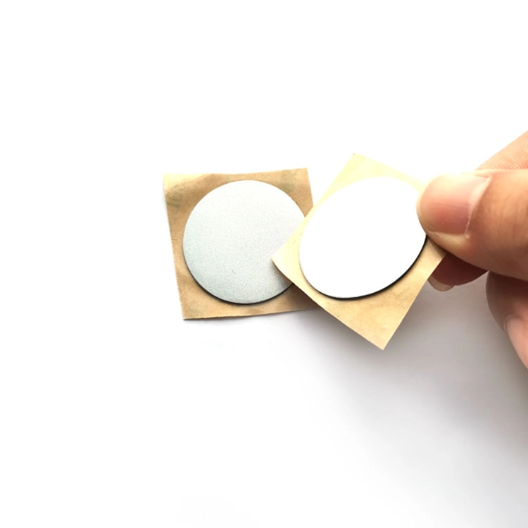 Bagong Arrival 13.56MHz Custom na Screen Printing Silver Anti-metal RFID NFC Tag Sticker NTAG213/215/216 NFC Tag para sa Asset Management