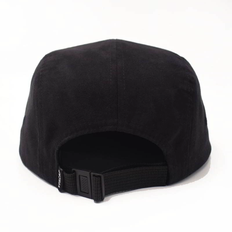 design plain logo 5 panels caps