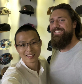 black snapback caps manufacturer