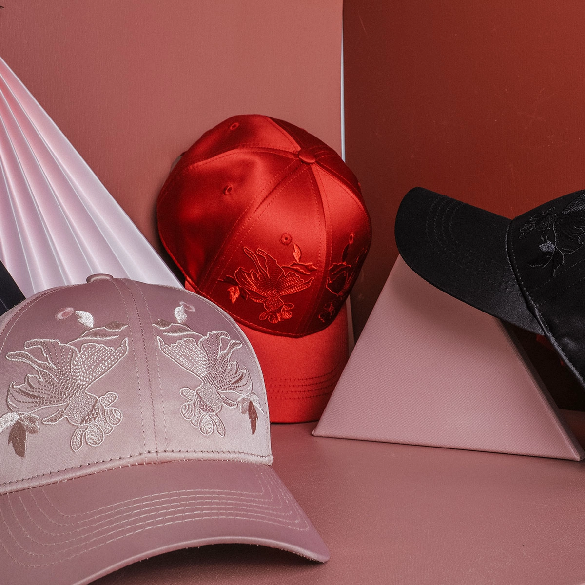 chinoiserie embroidery baseball hats