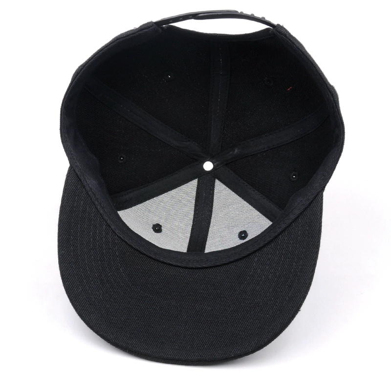 6 cappucci snapback personalizzati ricamati a pannello