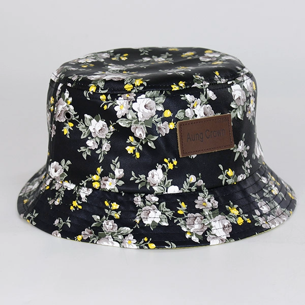 Floral κουβά καπέλο με δερμάτινο λογότυπο