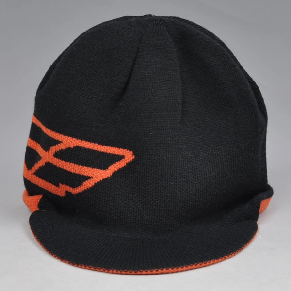 Reversible short brim beanie