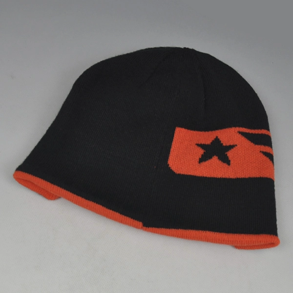 Reversible short brim beanie