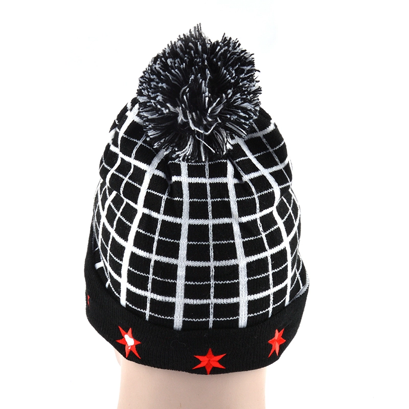 gorro de rayas blanco y negro de china