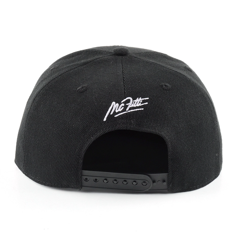 plain embroidery 6 panels black snapback caps supplier customize
