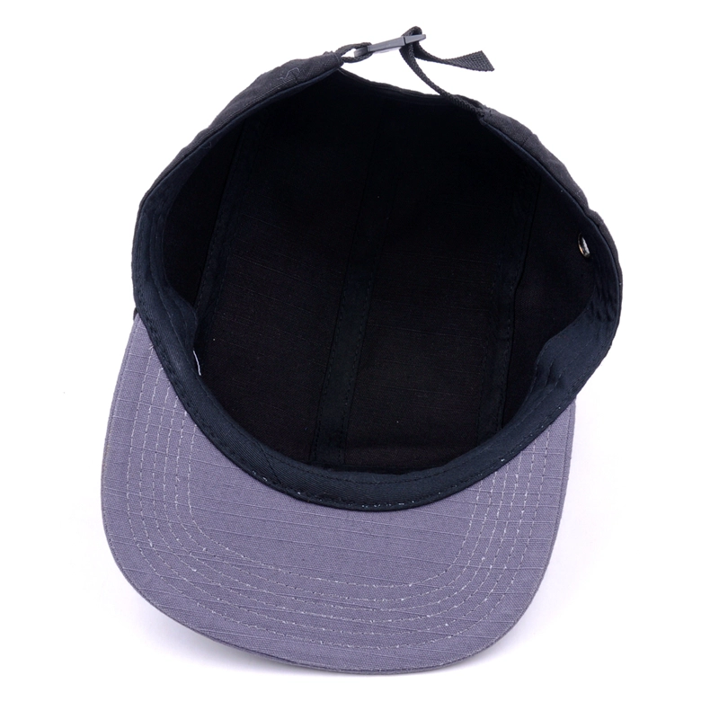 two tone 5 panels cap design embroidery logo