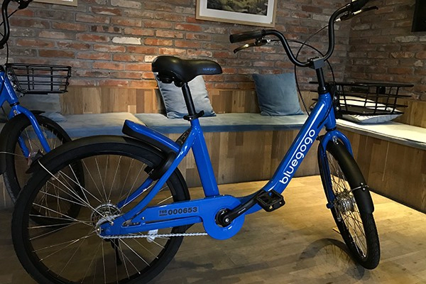 outdoor bike rack
