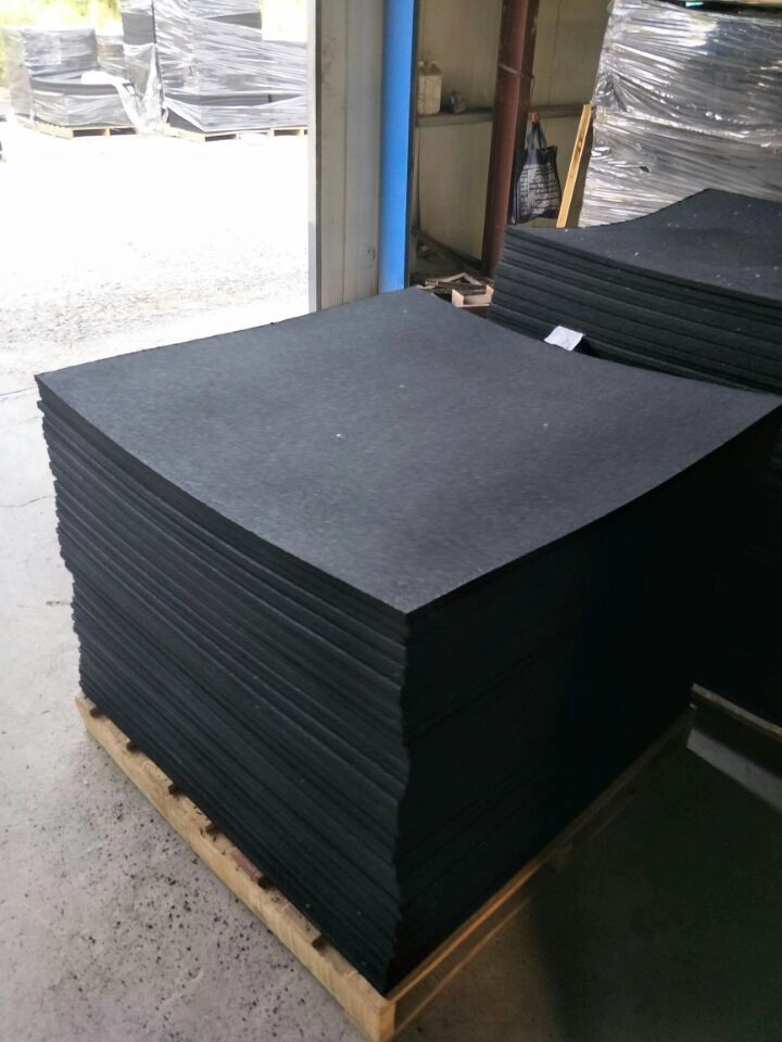 China New type easy install toothless floor mat non-toxic glue rubber fitness mat interlocking Gym rubber floor tile for sale manufacturer