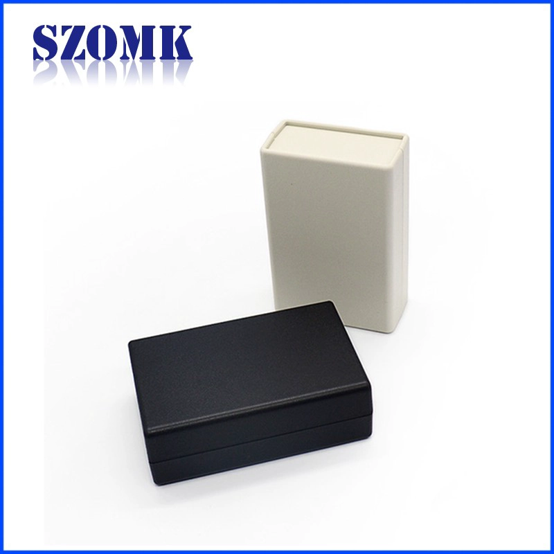 135 * 90 * 45mm SZOMK ABS Plastikdesktop-Gehäuse-Plastikelektronischen Kasten-Shell-Einschließungs-Plastikprojektkasten-Elektronik-Kastens / AK-D-02