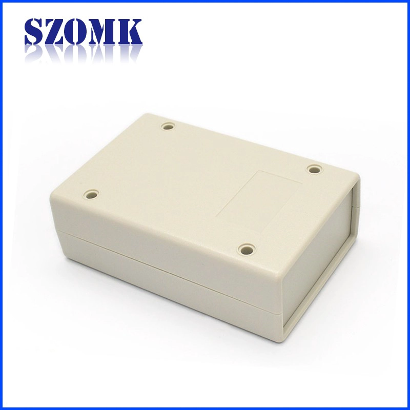 135 * 90 * 45mm SZOMK ABS Plastikdesktop-Gehäuse-Plastikelektronischen Kasten-Shell-Einschließungs-Plastikprojektkasten-Elektronik-Kastens / AK-D-02