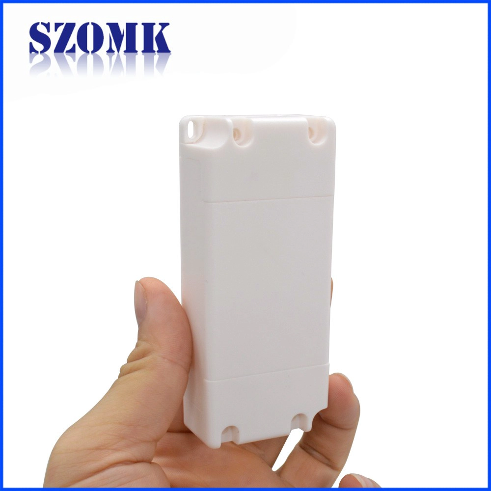الصين الجديدة desgin منفذ ip54 abs العلبة البلاستيكية للسائق العرض AK-53 100 * 43 * 21mm