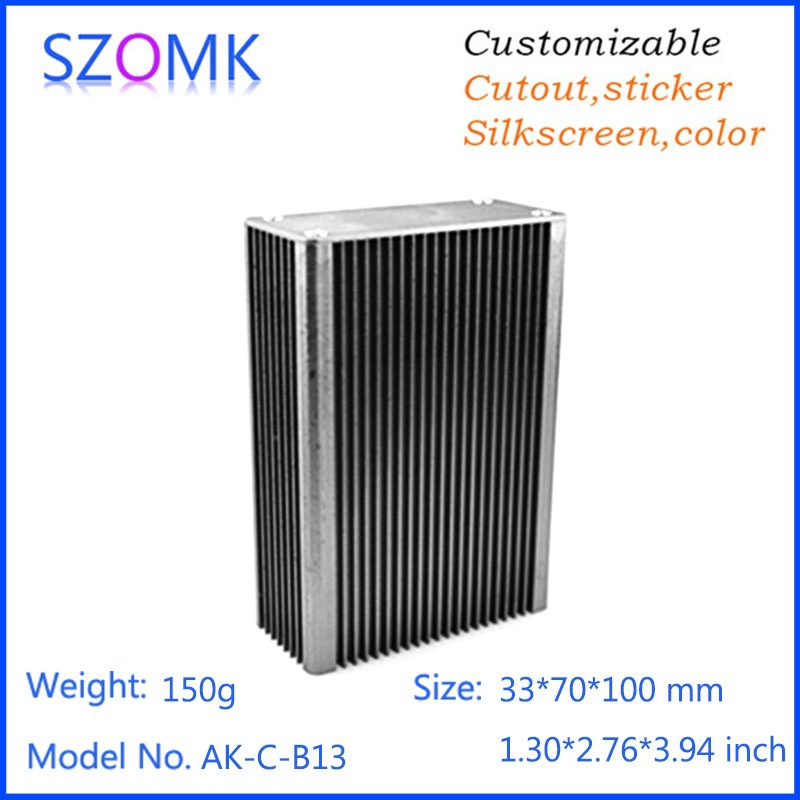 La boîte industrielle de radiateur de boîtier en aluminium expulsé d'OEM pour la carte PCB AK-C-B13 33 * 70 * 100mm