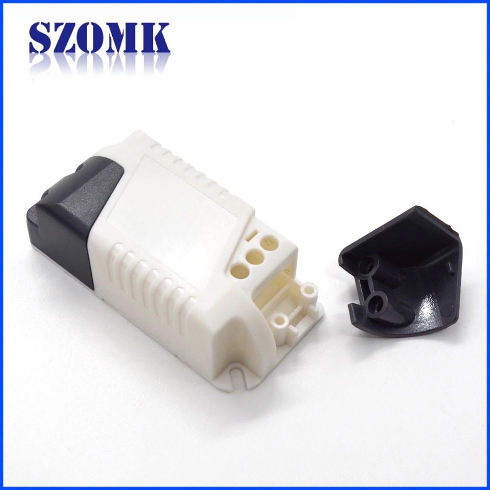 fornitore della scatola di giunzione di plastica di alta qualità 68 * 33 * 22mm AK-48 szomk