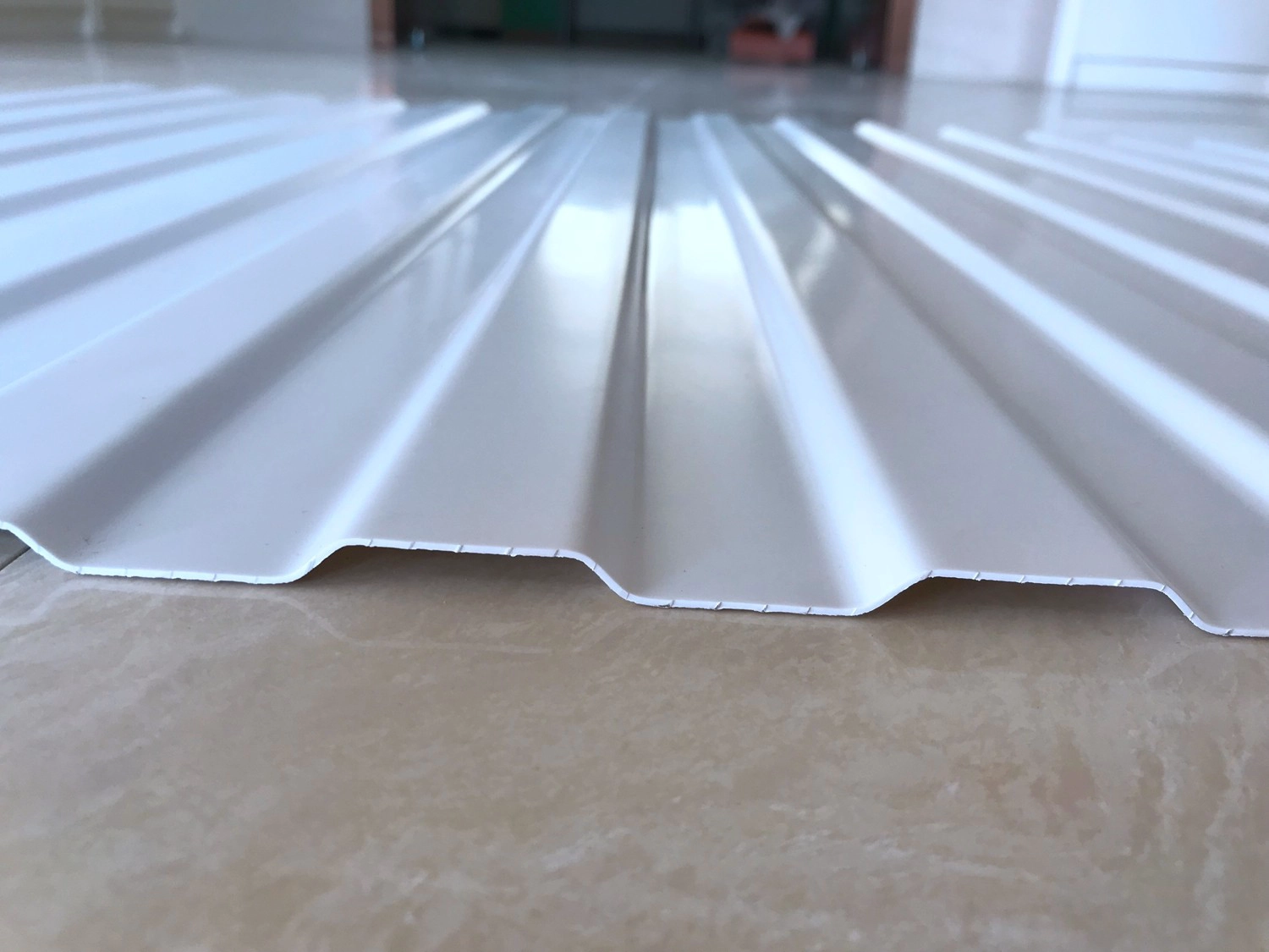 ZXC berkualiti tinggi pengilang China berlamina PVC lembaran dinding jubin bumbung