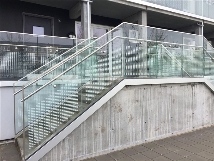 white pattern color RAL9010 ceramic frit silkscreen print glass for balcony railing glass