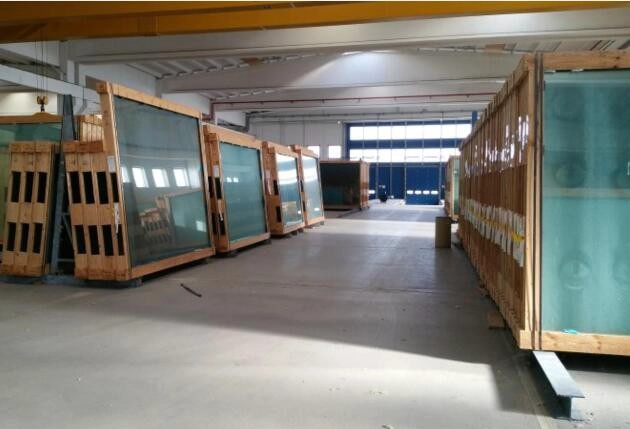 Glass warehouse