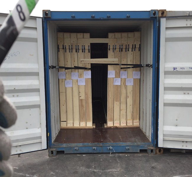 Professional loading of 10mm Euro grey tinted float glass