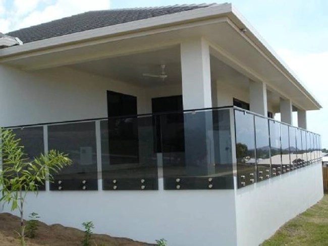 16.76 mm Grey Glass Railing