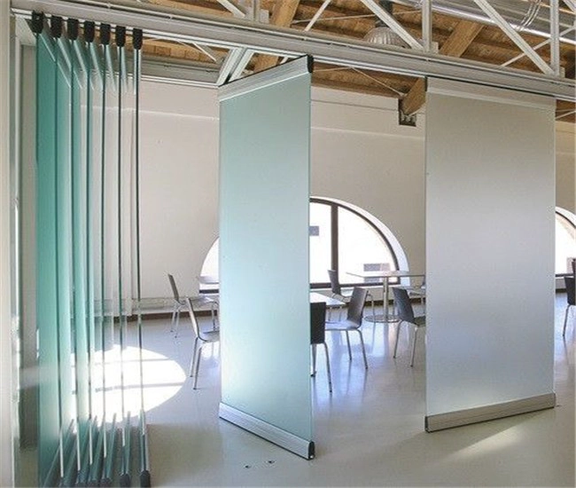 glass partition wall