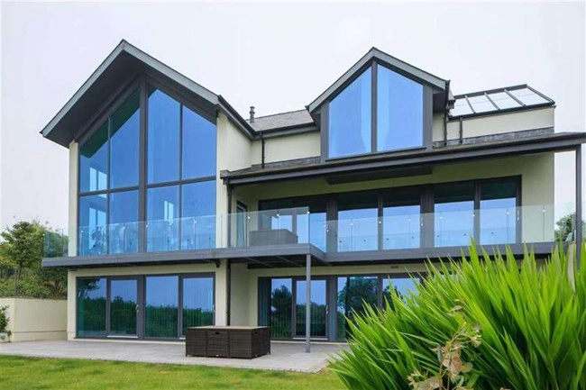 reflective laminated glass window