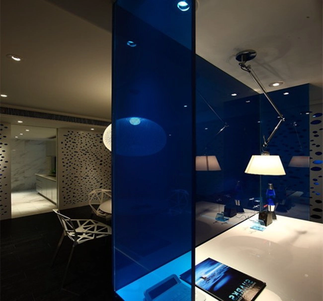  10mm dark blue glass partition