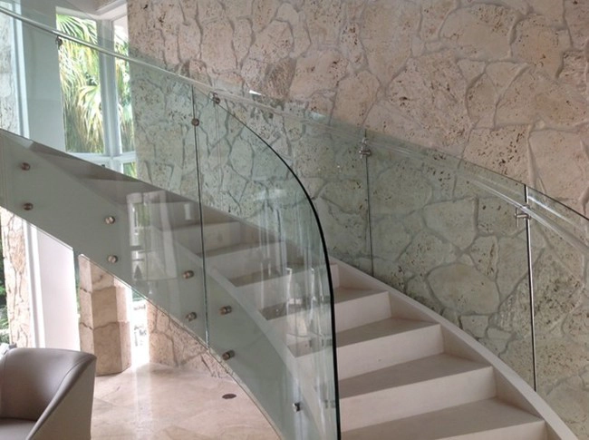 curved glass framegless handrail