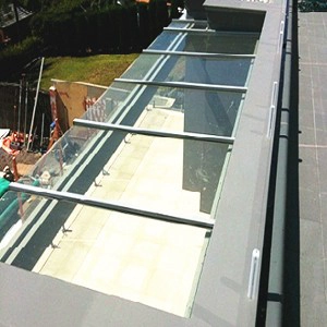 verre trempé clair de 10mm utilisé pour auvent