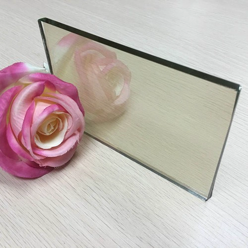 Fournisseur de verre réfléchissant clair 4mm, prix de 4mm argent couleur réfléchissant verre flotté