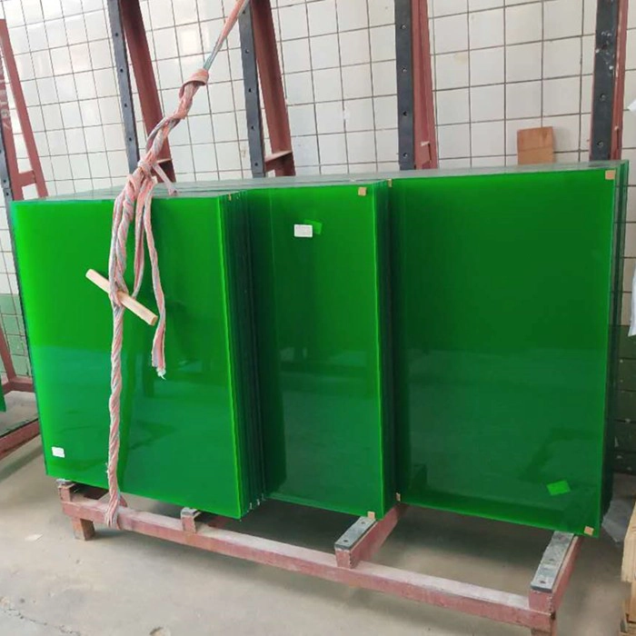 Certificado CE de alta calidad Super claro Bajo en hierro reforzado con calor esmerilado PVB de vidrio laminado semi-templado proveedores