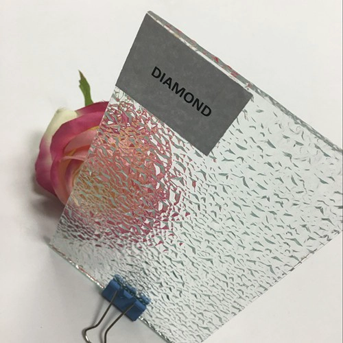 Preço barato 5 milímetros de diamante claro fornecedor de vidro modelado China
