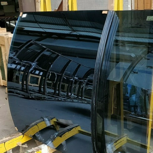 China factory wholesale colored reflective safety tempered laminated curved glass price