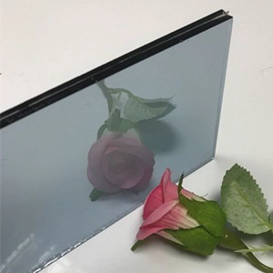 Producent szkła w Chinach 8.38mm ciemnoniebieski odblaskowy szkło bezpieczne laminowane