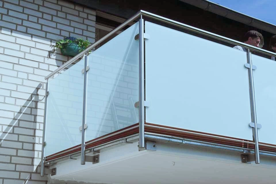 Chine très beau verre dépoli décoratif VSG 442 pour garde-corps, verre traité à l'acide 8,76 mm fournisseurs de verre feuilleté