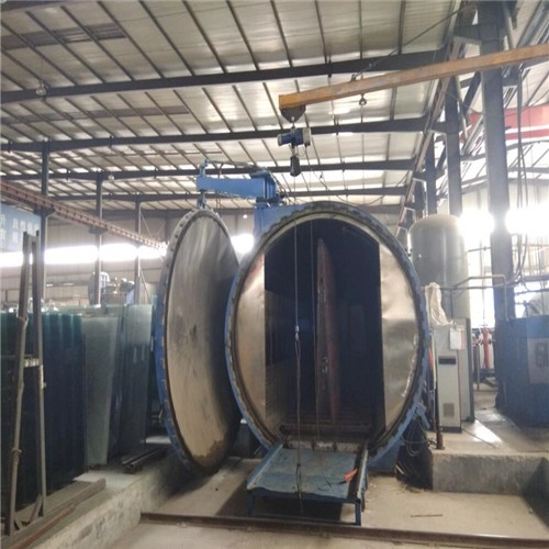 Cắt để kích thước PVB và SGP interlayer nhiệt tăng cường nhà cung cấp kính nhiều lớp Trung Quốc