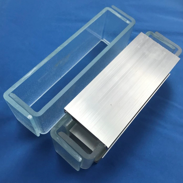 Bon prix personnalisé isolation acoustique fabricant de verre de profil U