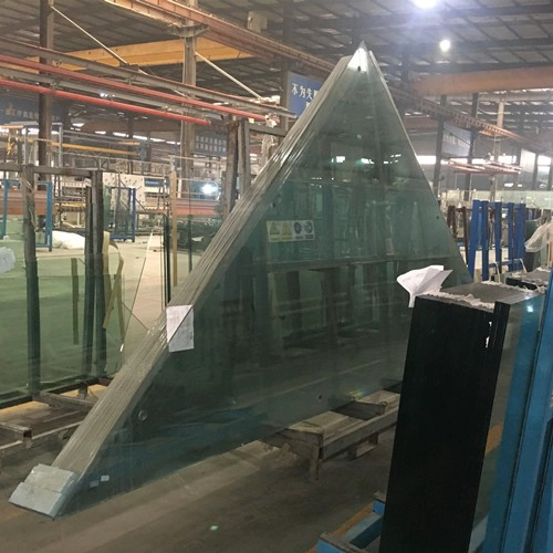 Diseño especial triángulo forma estructural insonorizadas resistentes a inastillable fachadas de vidrio
