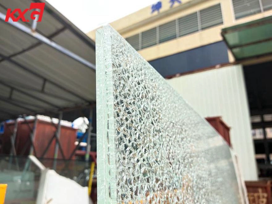 laminated glass it doesn't hurt when it breaks