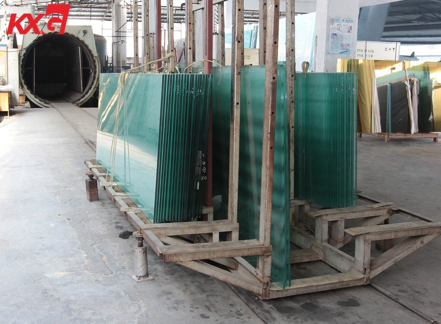12.76mm toughened laminated glass