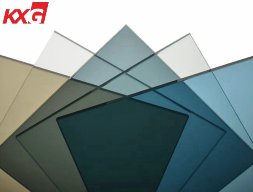 පාට වීදුරු වල වර්ණය පැමිණෙන්නේ කොහෙන්ද?