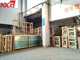 The glass has been produced, waiting for shipment The glass has been produced, waiting for shipment