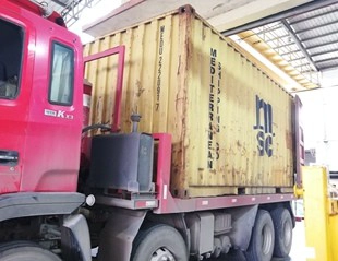 KXG Loading 2 containers to Philippines KXG Loading 2 containers to Philippines