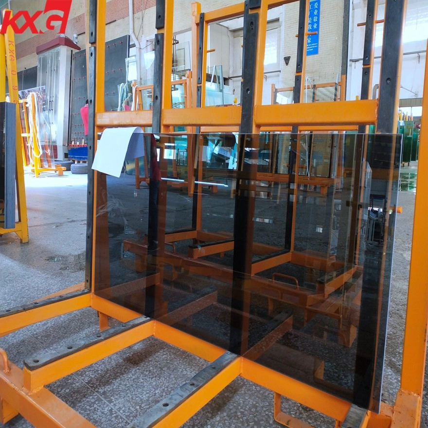 Ang presyo ng pabrika ng China mahusay na enerhiya na nagse-save ng 5mm euro grey reflective glass