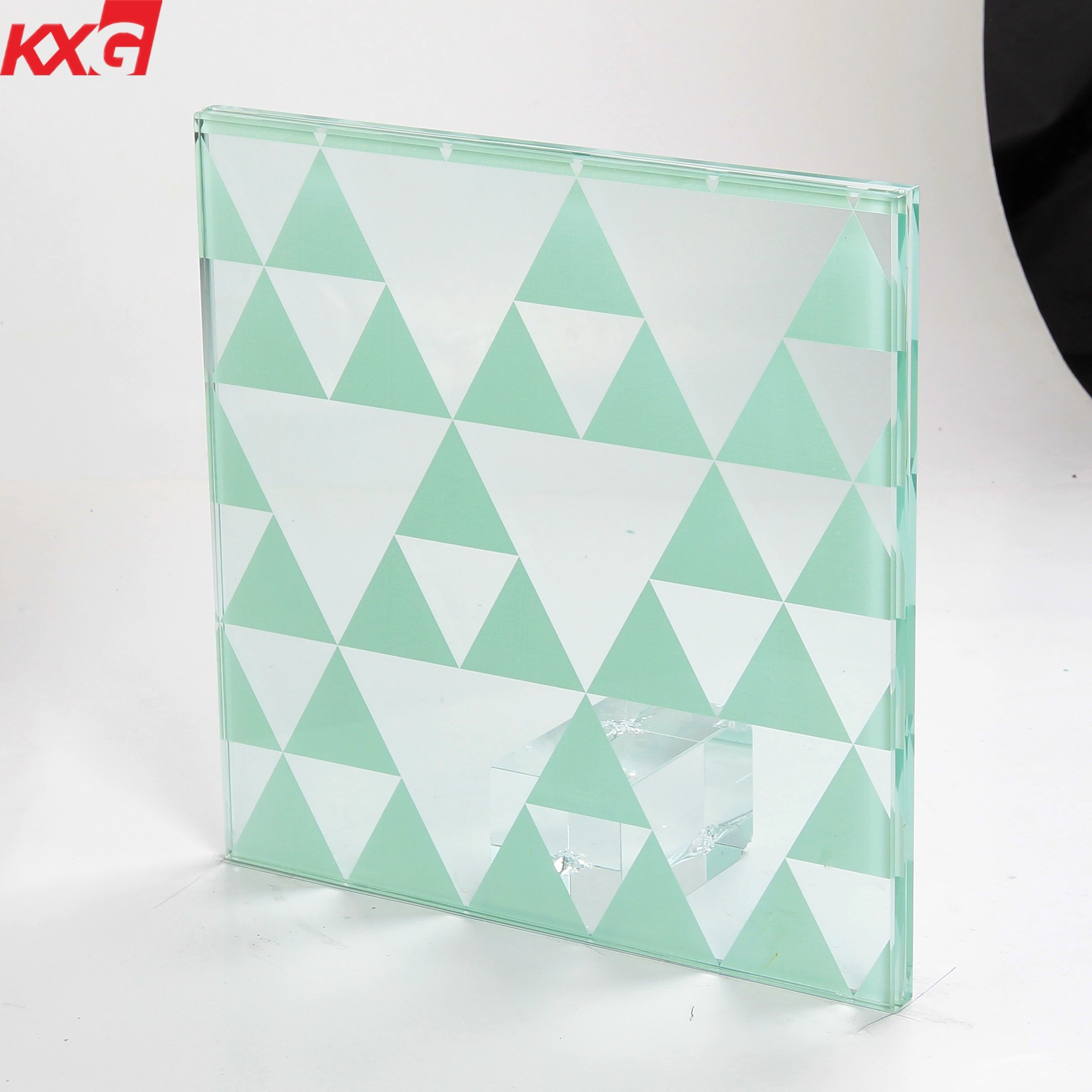 China professional building glass factory 6mm silk screen printed glass for partition wall