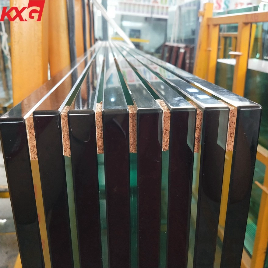 سلامة الزجاج المقسى 10 mm 12 mm الحرارة غارقة تشديد الشركة المصنعة للزجاج الصين