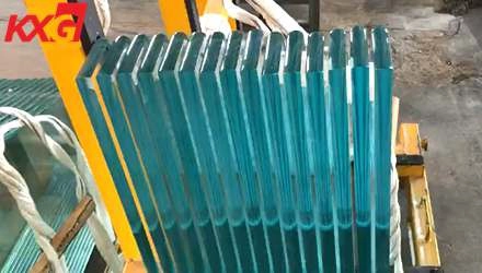 Bilog / lapis na gilid ng tempered glass