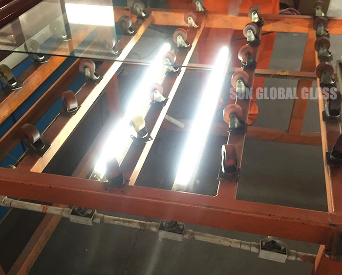 glass inspection equipment