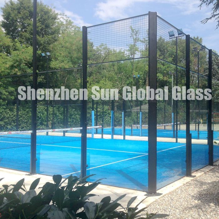 Vidrio laminado templado de 13,52 mm para pistas de pádel, pistas de pádel de cristal sándwich templado transparente de 6 mm + 6 mm con certificación CE y SGCC, pistas de tenis 66,4 ESG VSG