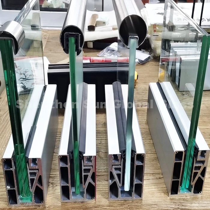 Balustrade en verre feuilleté trempé de 8 + 8 mm de verre laminé, balustrade en verre laminée trempé de 17,52 mm, système de balustrade en aluminium en aluminium en aluminium U